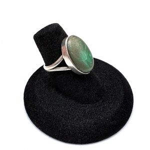 Vintage Sterling Silver Chrysoprase Green Oval Stone Ring Size 6 1/4
